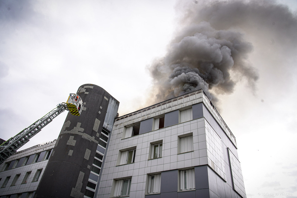 20250722_PHO_Feu-appartement-LRY-329